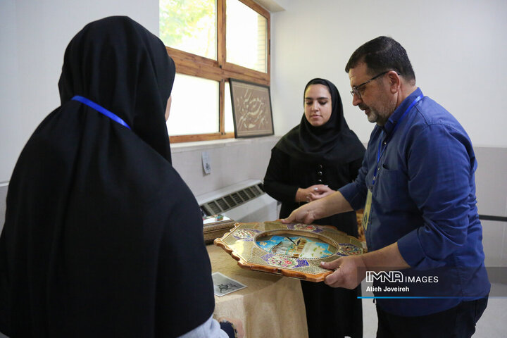 داوری نهایی دومین جشنواره صنایع دستی خلاق دانش‌آموزان اصفهان