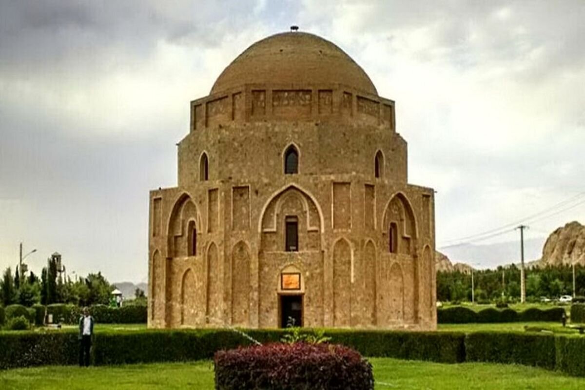 چالشهای توسعه گردشگری در پایتخت مقاومت جهان اسلام