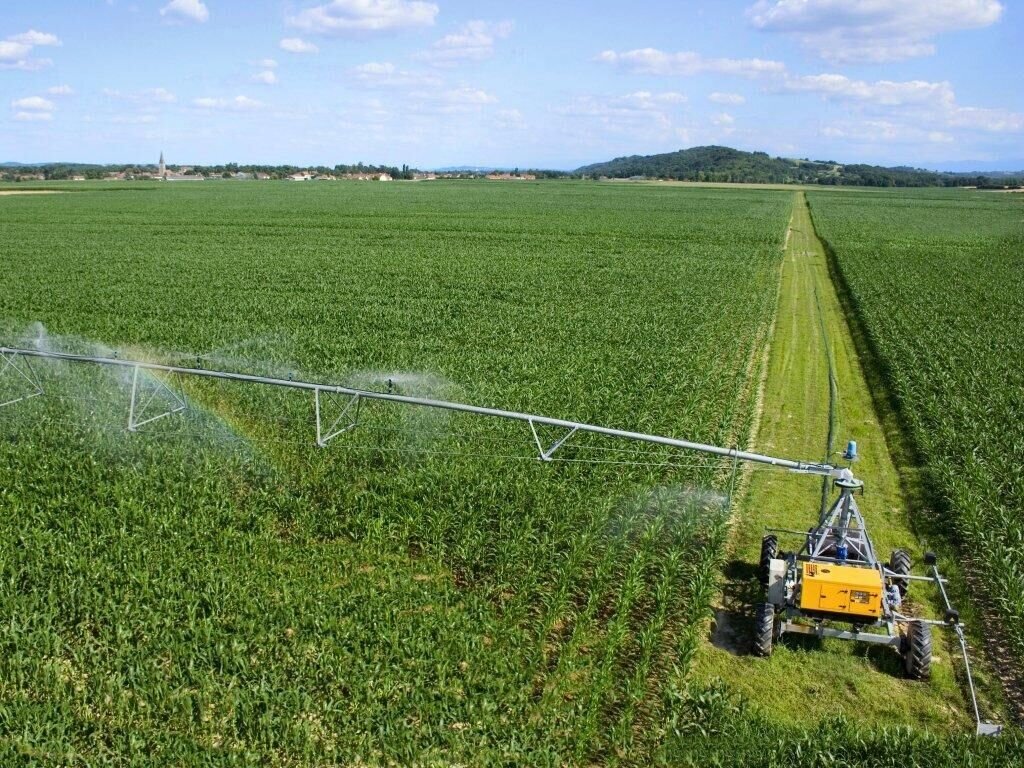آبیاری نوین در ۷۵ هزار هکتار زمین، راهکاری برای مقابله با بحران آب