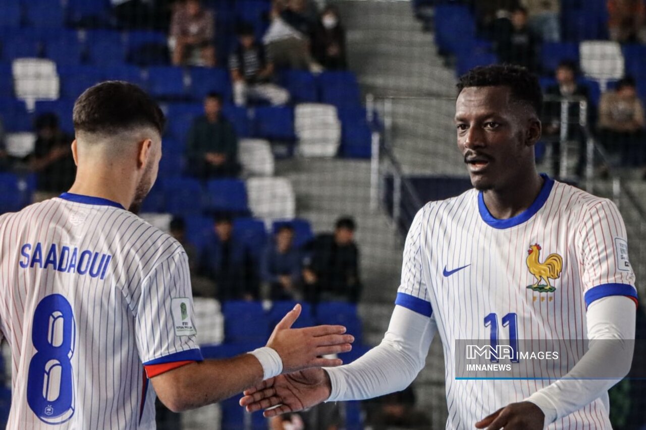 آرژانتین - برزیل / سوپرکلاسیکوی بزرگ در شرق قارهکهن برای تعیین قهرمان فوتسال دنیا