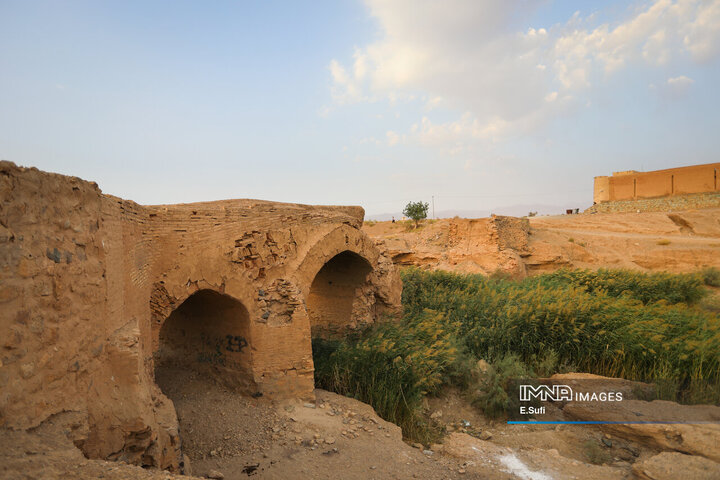 کاروانسرای تاریخی دودهکان دلیجان