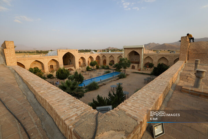 کاروانسرای تاریخی دودهکان دلیجان