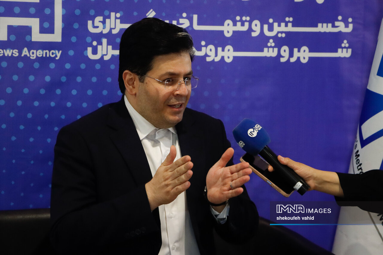 شارژِ امید؛ آیا تاکسیهای برقی هوای کلانشهرها را از آلودگی نجات میدهد؟