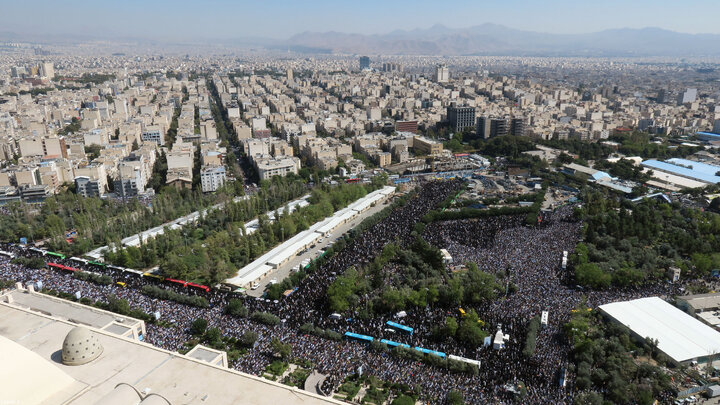 نماز جمعه تهران به امامت رهبر معظم انقلاب