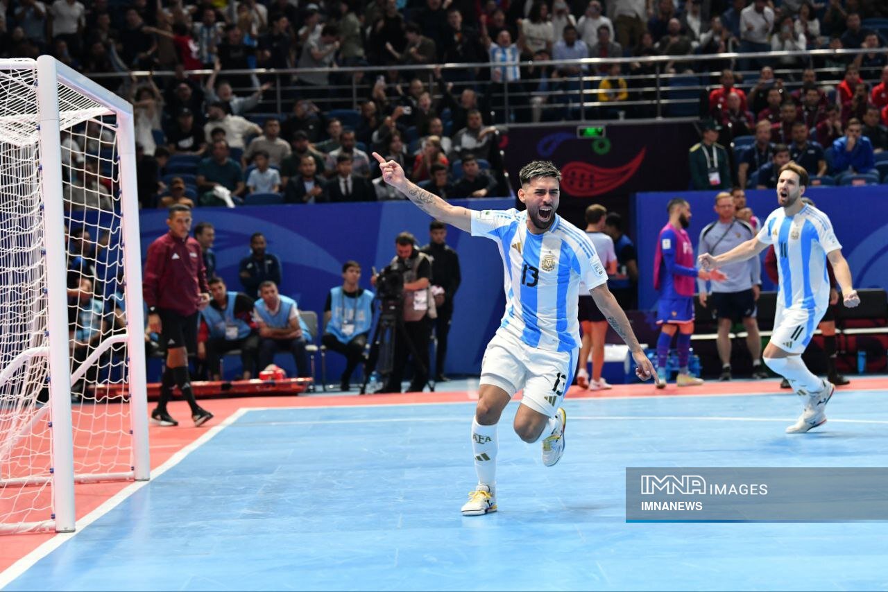 تکرار فینال جامجهانی فوتبال در نیمهنهایی جامجهانی فوتسال / سلام دنیا به سوپرکلاسیکو