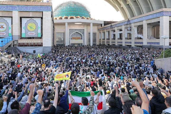 نماز جمعه تهران به امامت رهبر معظم انقلاب