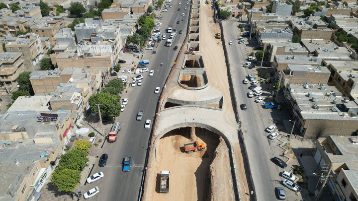 مردم از بهمن‌ ۱۴۰۳ در زیرگذر گویم تردد می‌کنند