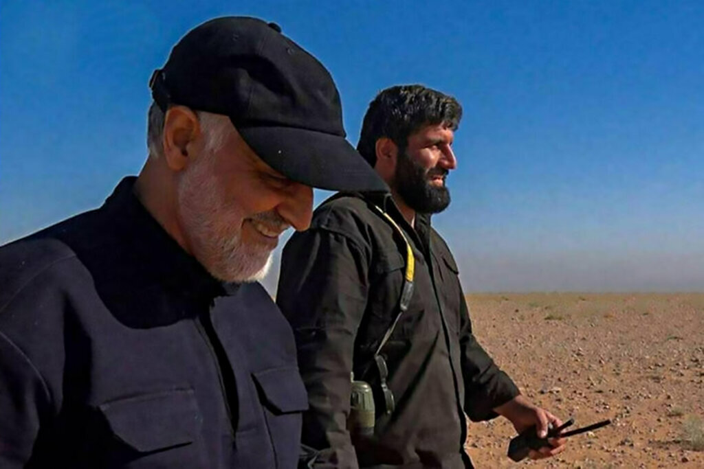 یکی میافته صدتا مرد، بر میخیزند از خونش