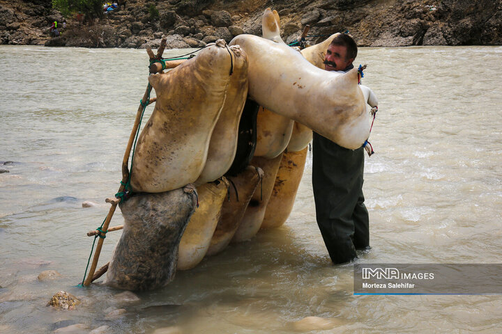 "Kooch: The Timeless Journey of Iran's Nomadic Tribes Through Seasons and Heritage"