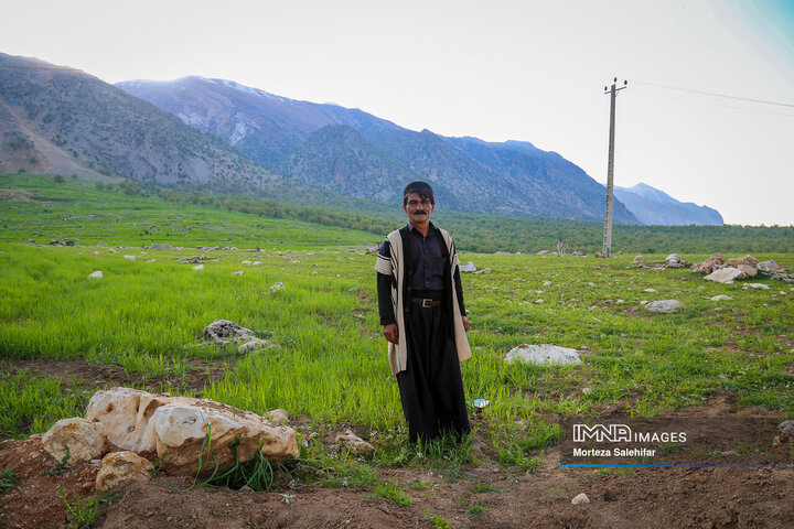 "Kooch: The Timeless Journey of Iran's Nomadic Tribes Through Seasons and Heritage"