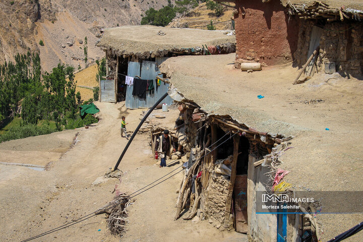 "Kooch: The Timeless Journey of Iran's Nomadic Tribes Through Seasons and Heritage"