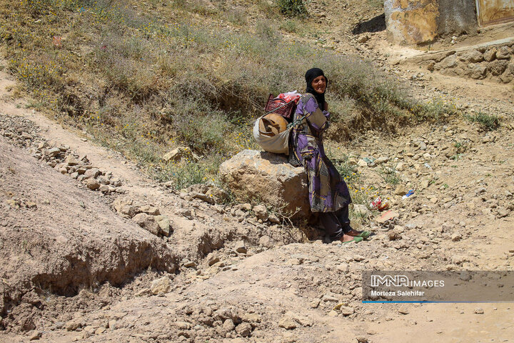 "Kooch: The Timeless Journey of Iran's Nomadic Tribes Through Seasons and Heritage"