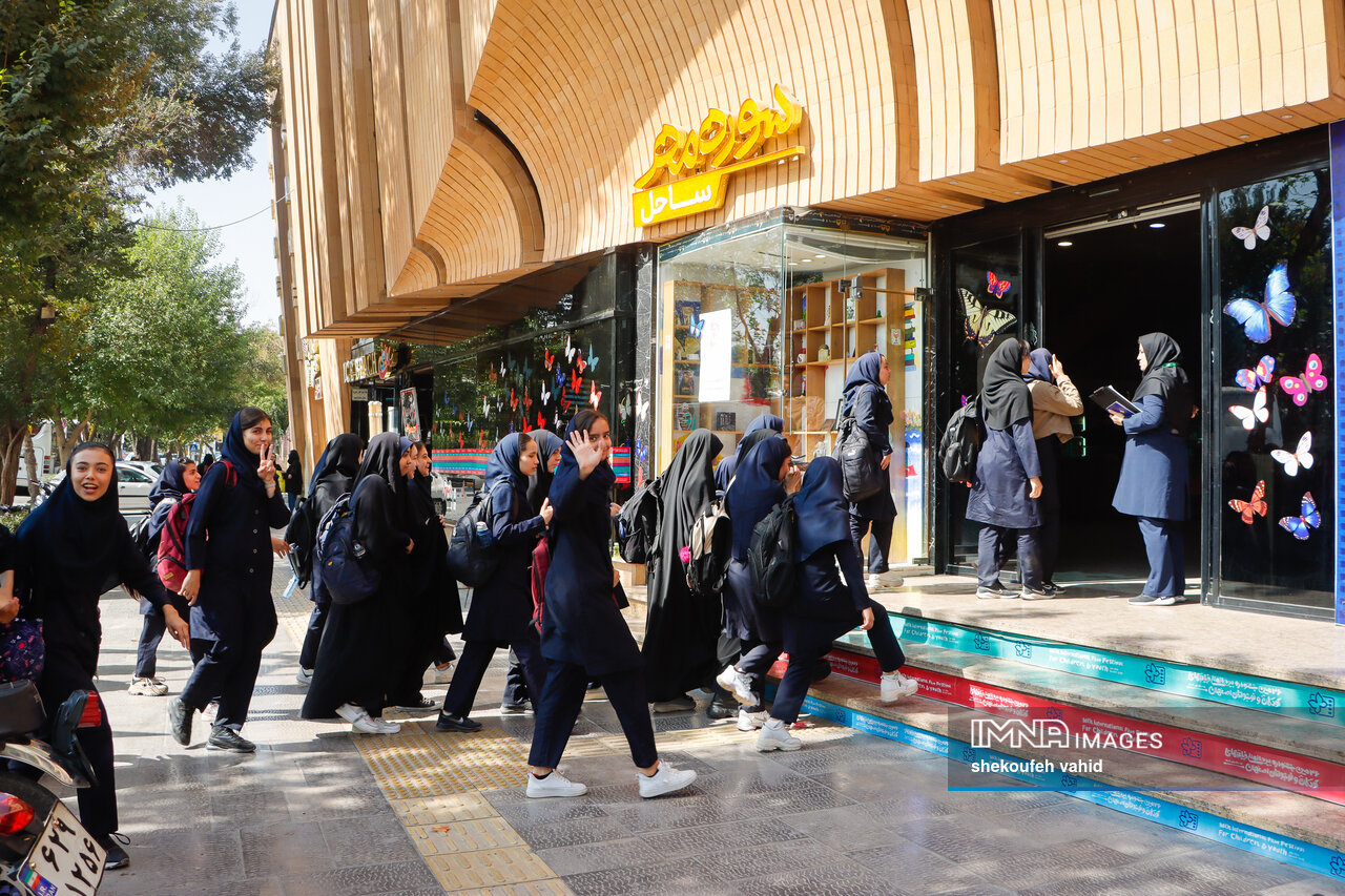 سینما در دستان کودکان/ آینده را در قاب ببینیم