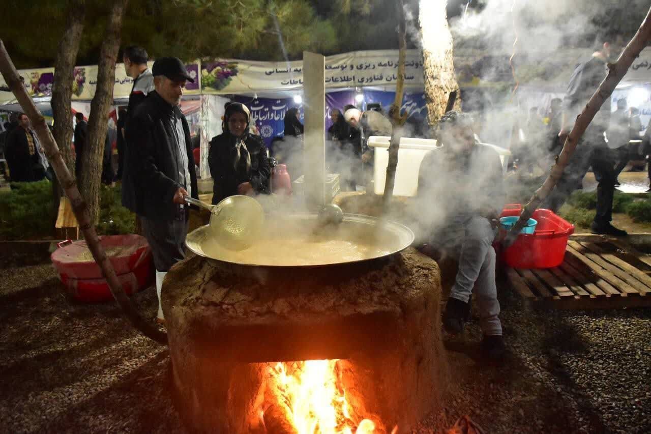 ارومیه؛ کلان‌شهری که هنوز دل در گرو روستا دارد