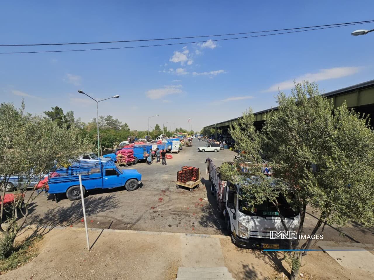 لزوم دریافت پروانه فعالیت اشتغال رانندگان حملونقل بار درون شهری اصفهان