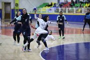 جدال میان صدر و قعر