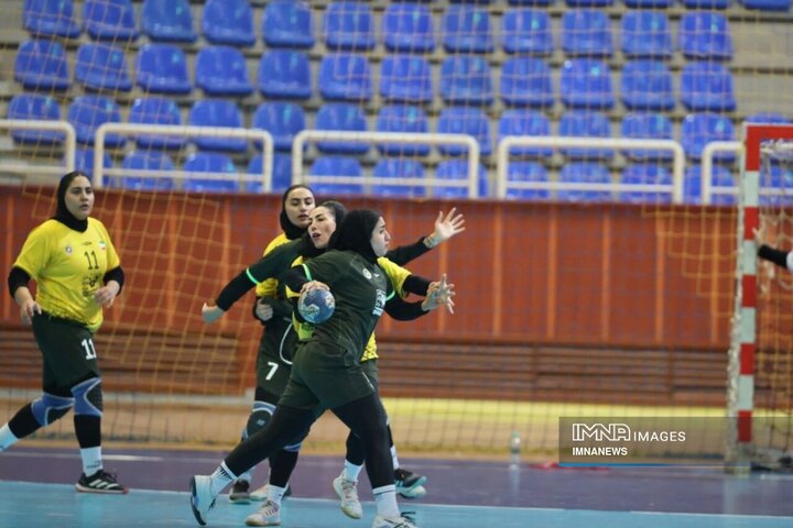 برای هدف مشترک تیم می‌جنگیم