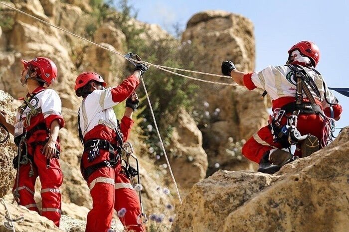 جوان گمشده در ارتفاعات «وارک» خرم‌آباد پیدا شد