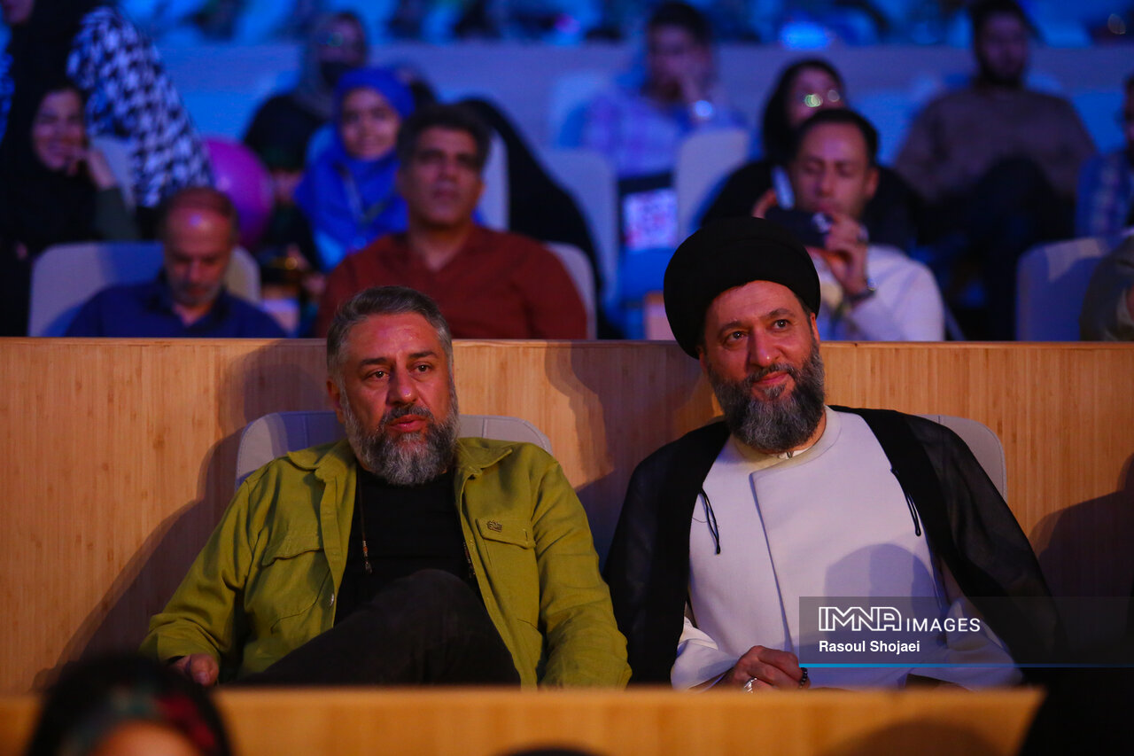 جشنوارهای به وسعت نصف جهان و زیبایی نقش جهان