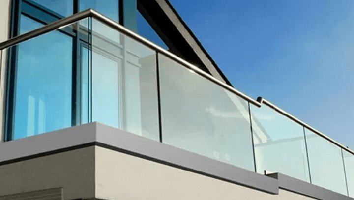 پلی کربنات یا شیشه؟ بررسی مزایا و معایب هر یک پلی کربنات یا شیشه؟ بررسی مزایا و معایب هر یک