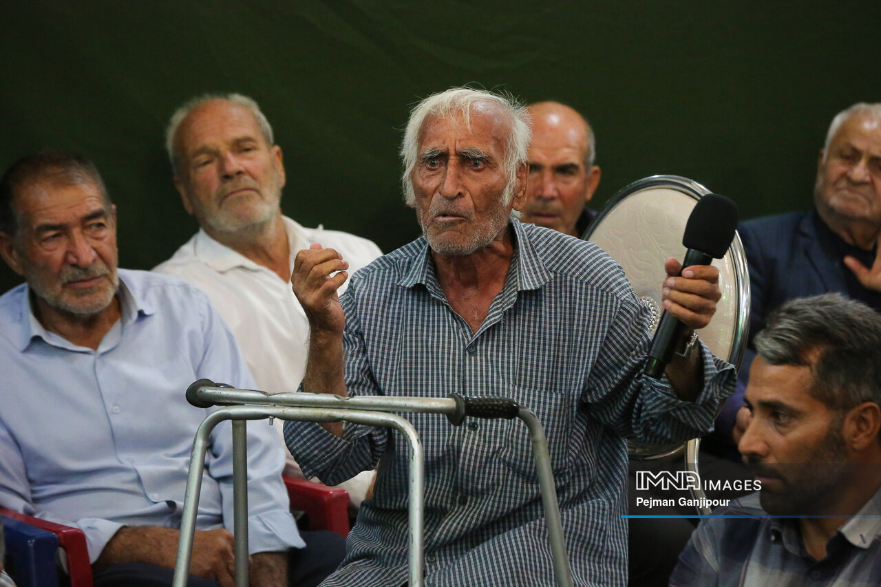 اهالی منطقه ۱۱ در دیدار با شهردار اصفهان چه گفتند؟