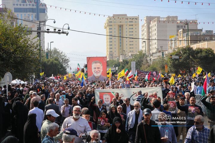 تشییع سردار شهید عباس نیلفروشان در مشهد