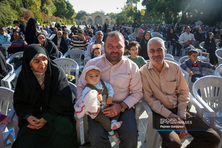 همایش پیاده‌روی خانوادگی کارکنان شهرداری اصفهان