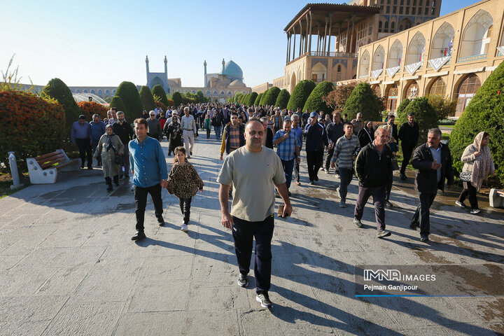 همایش پیاده‌روی خانوادگی کارکنان شهرداری اصفهان