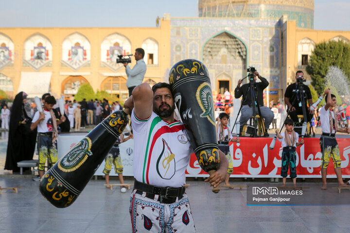 همایش جهادگران فاطمی در اصفهان