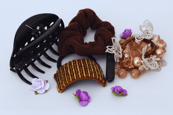 راهنمای خرید اکسسوری مو برای موهای بلند، کوتاه و متوسط راهنمای خرید اکسسوری مو برای موهای بلند، کوتاه و متوسط