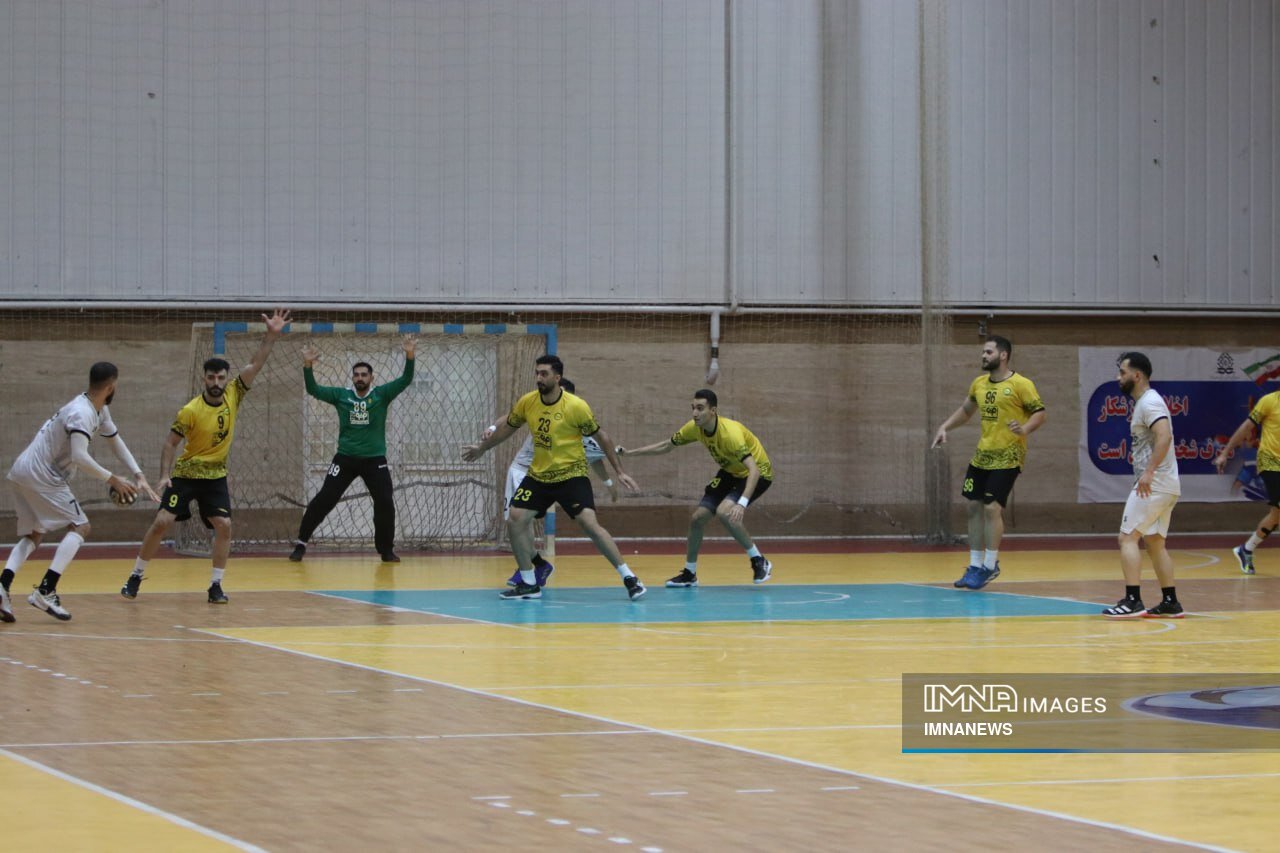 کار سخت گیتیزنها مقابل مس/ استراحت طلاییها در هفته چهارم