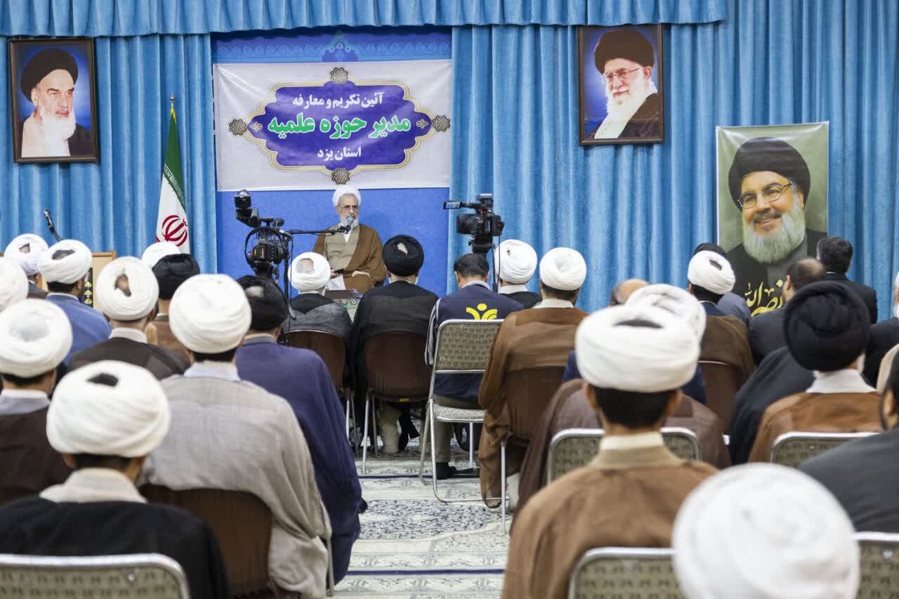 جدایی گفتمانهای علمی و فناوری از گفتمان قدسی و دینی نقیصه مراکز آموزشی است