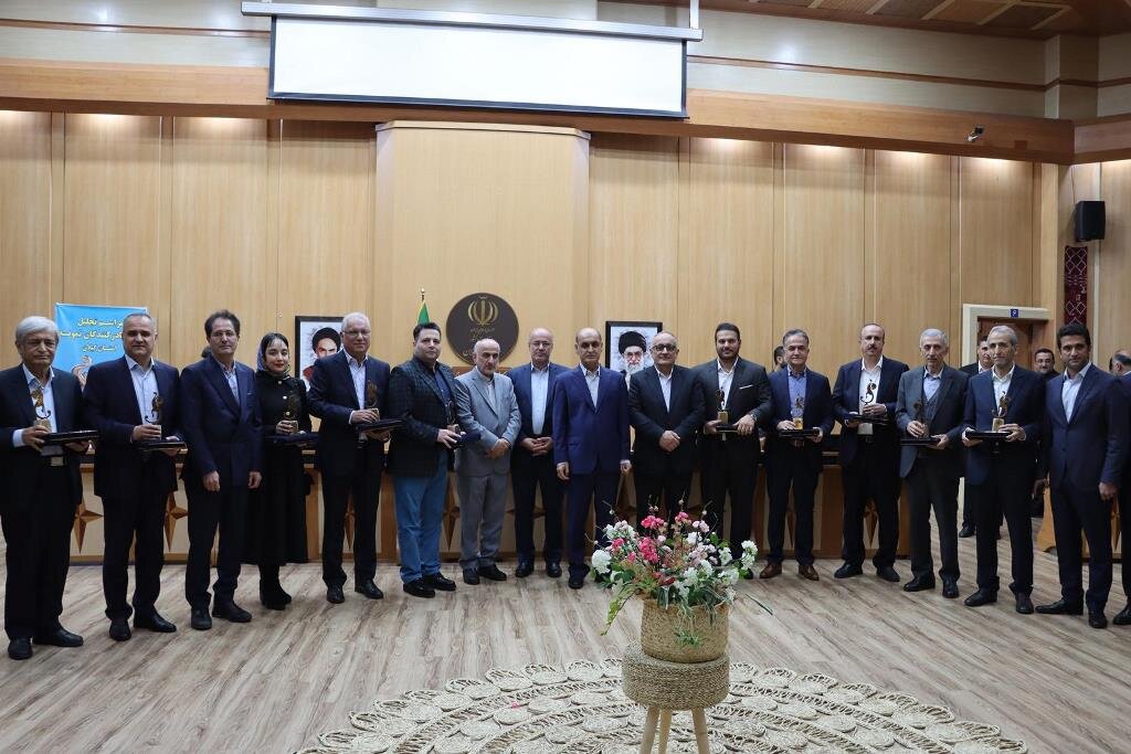 توسعه و پیشرفت کشور با کمک صادرات تحقق پیدا میکند