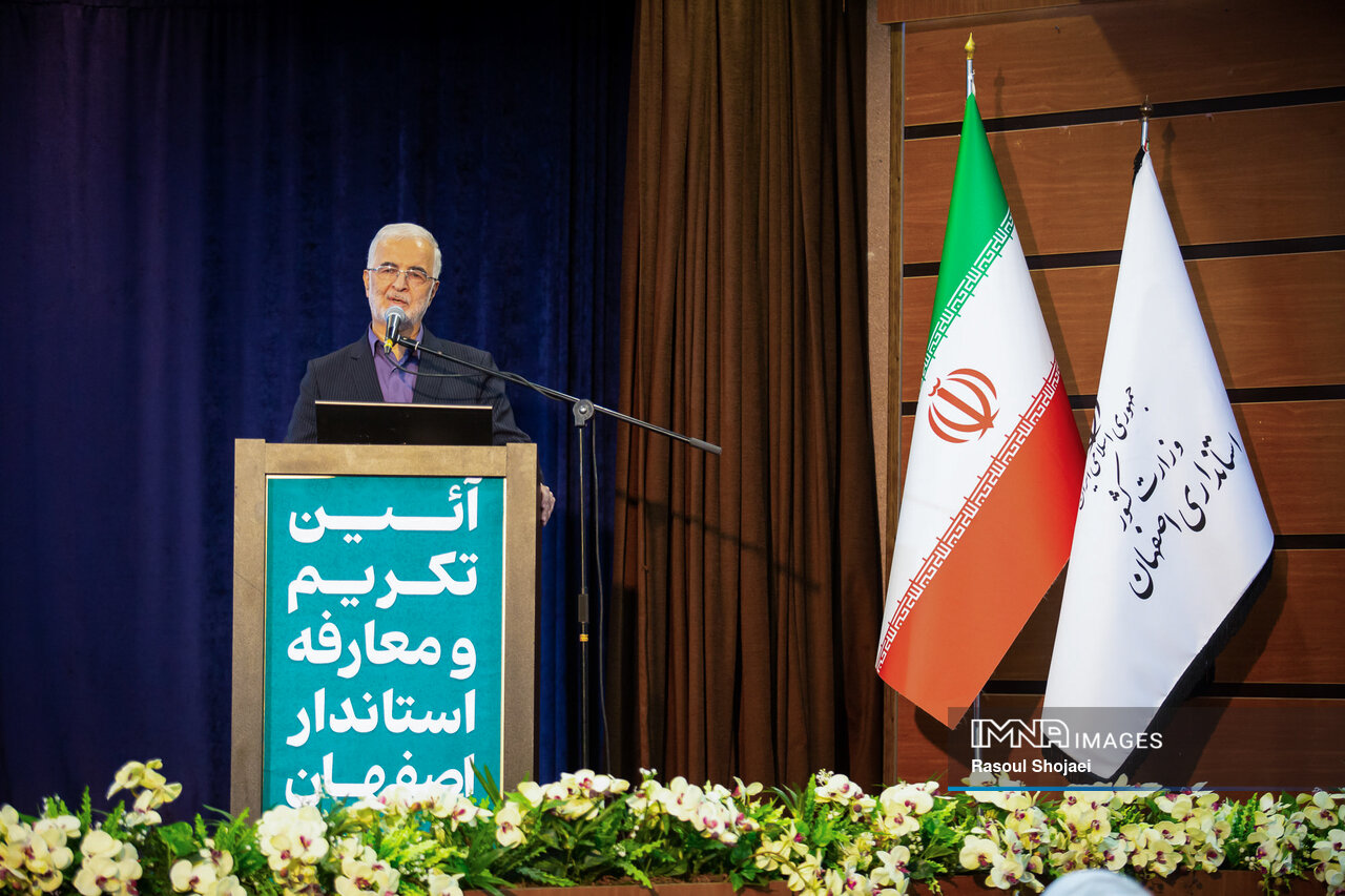 فرصتهایی که به توان وفاق رسید؛ ضعفهایی که زیر رادیکال میروند