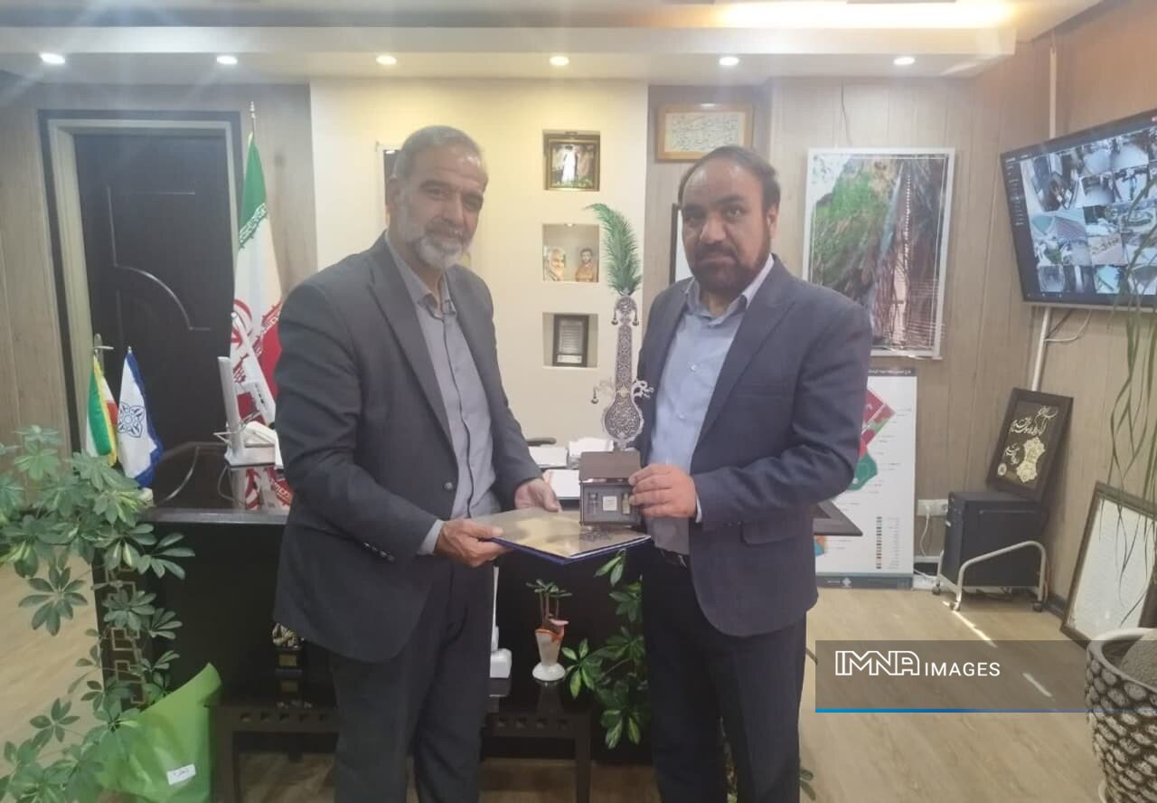 حماسهسازان اربعین حسینی در استان اصفهان تجلیل شدند