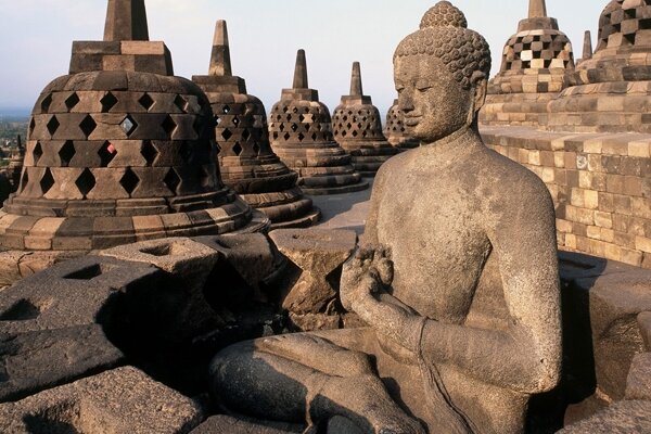 قدیمیترین جاذبههای دیدنی جهان