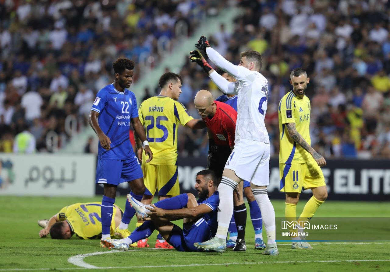 کشورهای آسیایی برخلاف ایران، فوتبال را جدی گرفتهاند