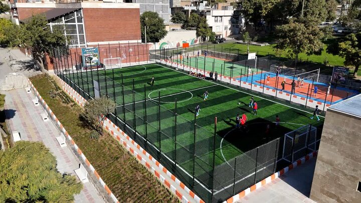 آغاز عملیات اجرایی احداث بزرگترین زمین چمن مصنوعی غرب کشور در سنندج آغاز عملیات اجرایی احداث بزرگترین زمین چمن مصنوعی غرب کشور در سنندج