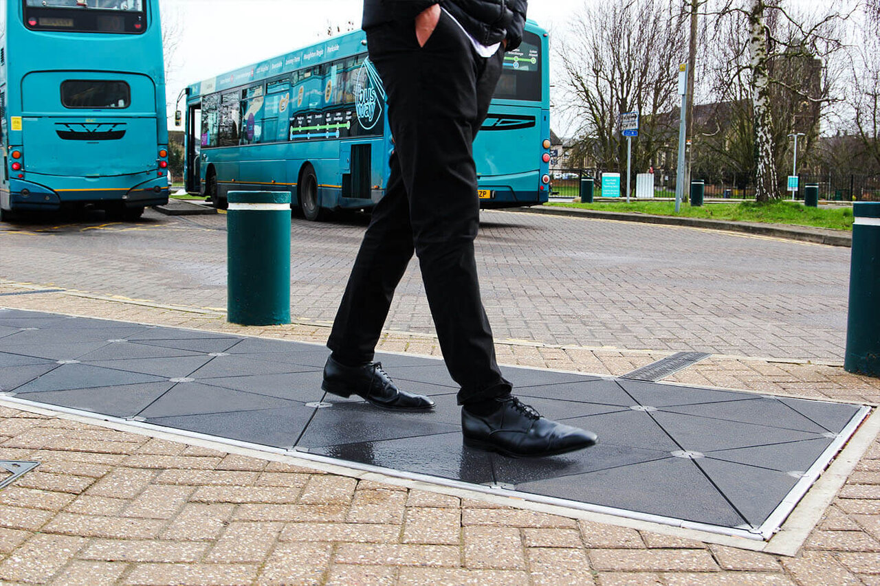 پیادهروهای مولد انرژی، مسیری امن برای آینده پایدار شهرها