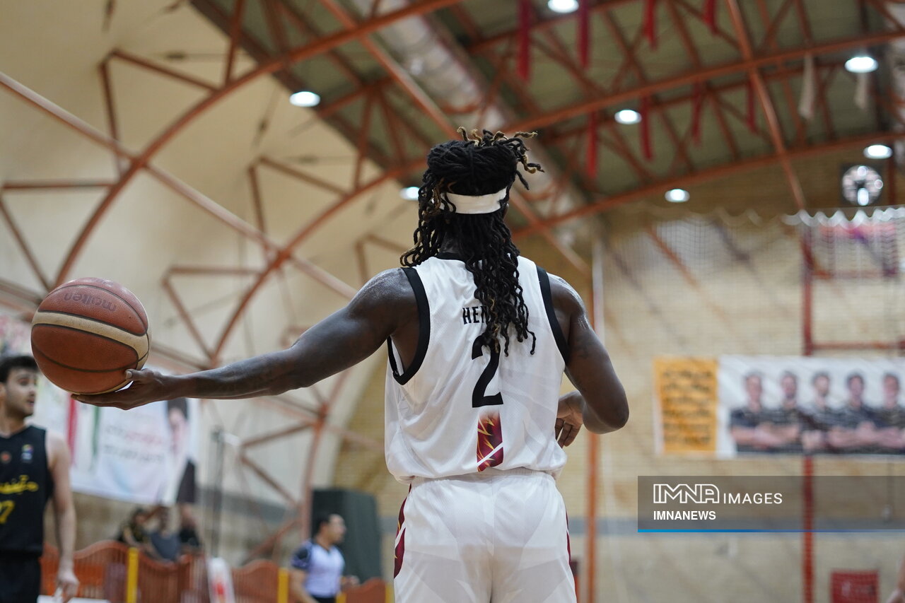 بازیکنان خارجی گلنور ورق بازی را برگرداندند