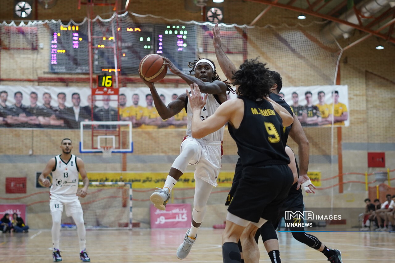 آیندهسازان در جستجوی اولین پیروزی / کاله در مسیر صدرنشینی