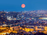 این کشور به «چهارراه جهان» معروف است