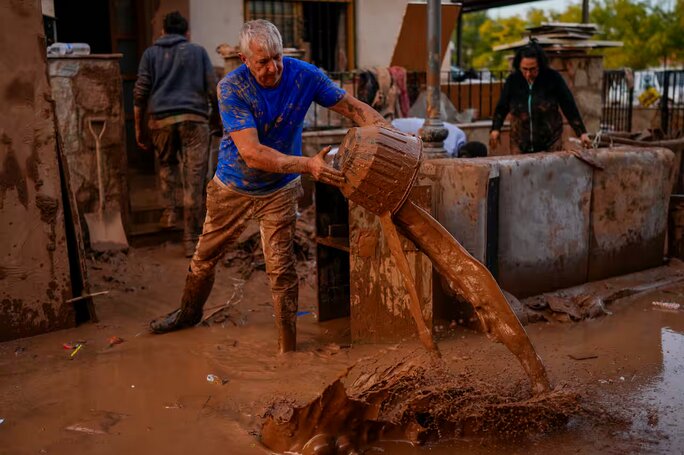 Death Toll Reaches 205 as Spain Faces Historic Flash Flooding Crisis