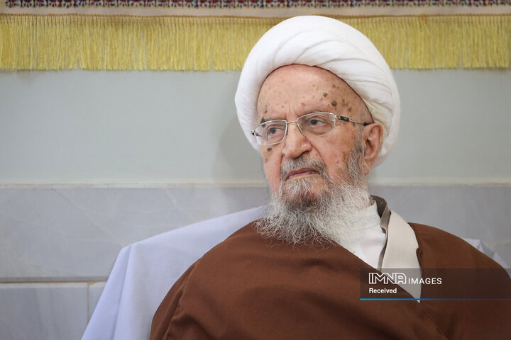 پیام آیتالله مکارم شیرازی به همایش «ساخت بازسازی و توسعه عتبات عالیات در گذر تاریخ» پیام آیتالله مکارم شیرازی به همایش «ساخت بازسازی و توسعه عتبات عالیات در گذر تاریخ»
