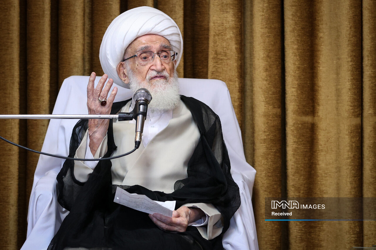 مراجع تقلید آشوبگری در شهرهای مختلف کشور را محکوم کردند