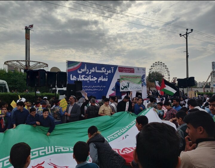 آغاز راهپیمایی یوم‌الله ۱۳ آبان در اهواز