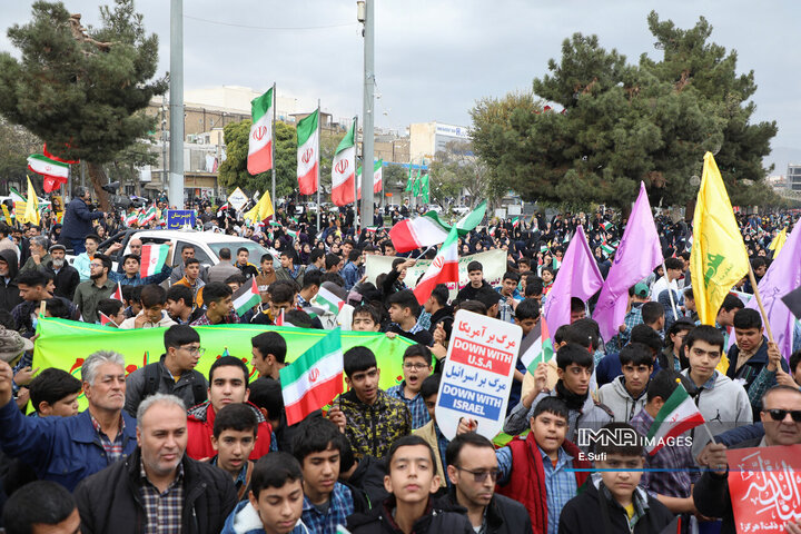 راهپیمایی 13 آبان در اراک