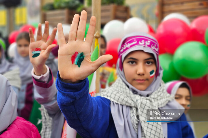 راهپیمایی 13 آبان در نجف آباد