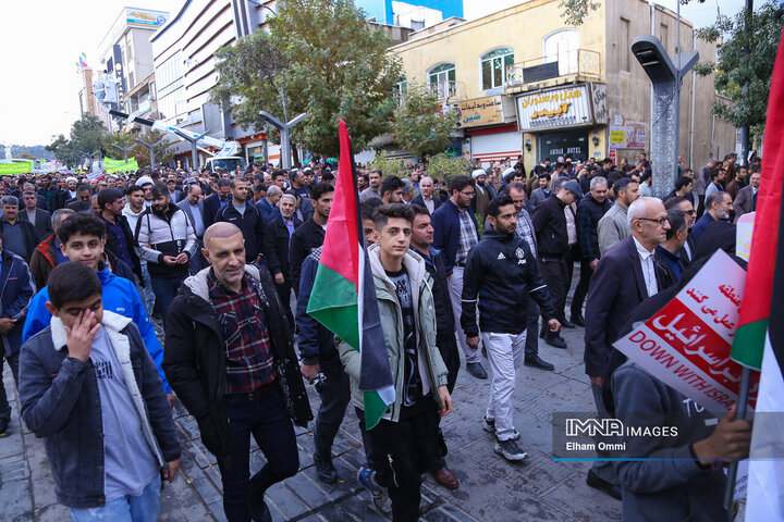 راهپیمایی 13 آبان در سنندج