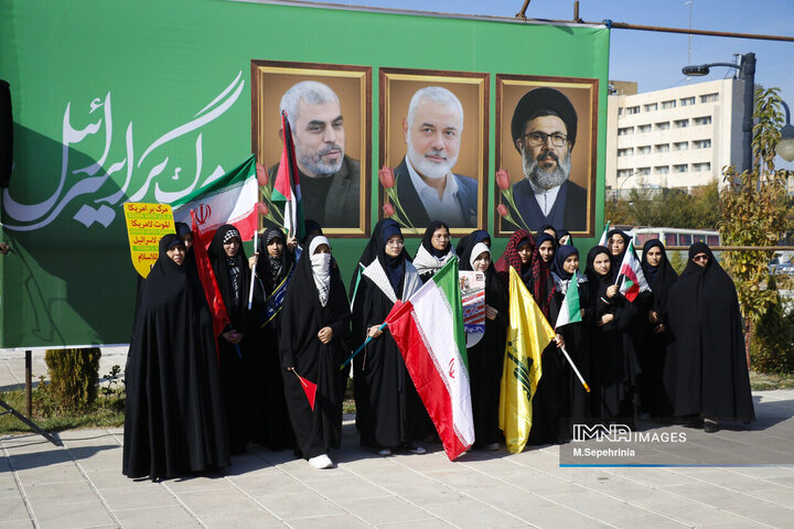 راهپیمایی 13 آبان در تبریز